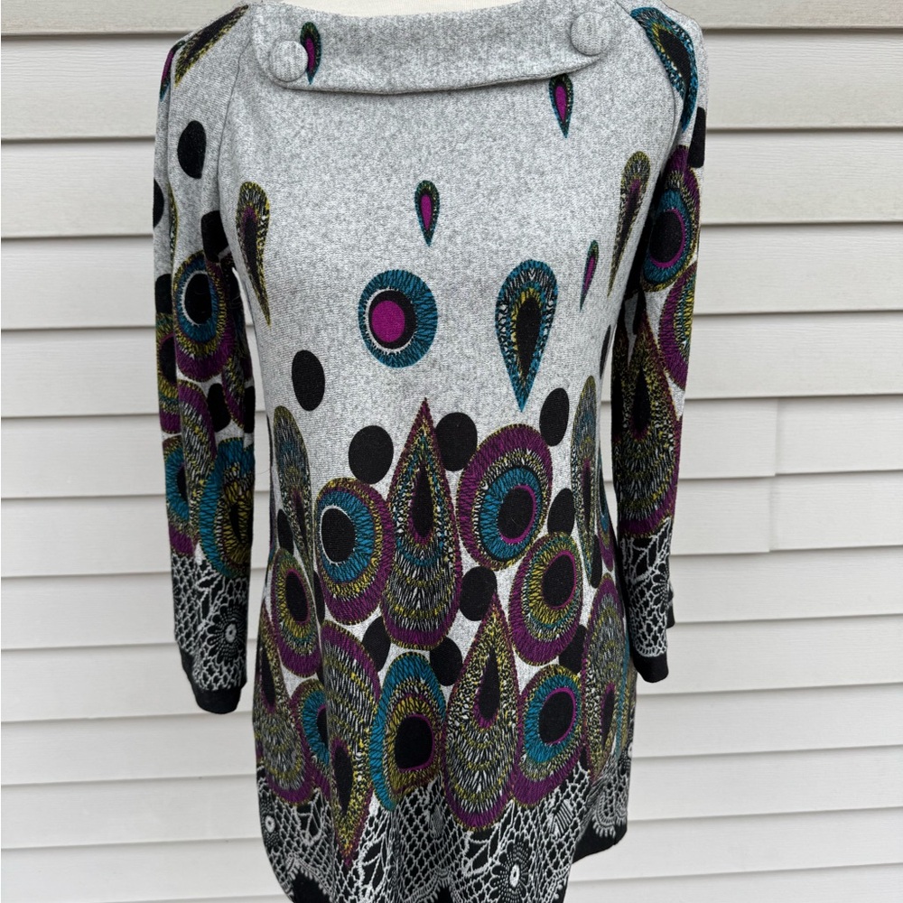 Stylish Gray feathers Women's Top sweater retro